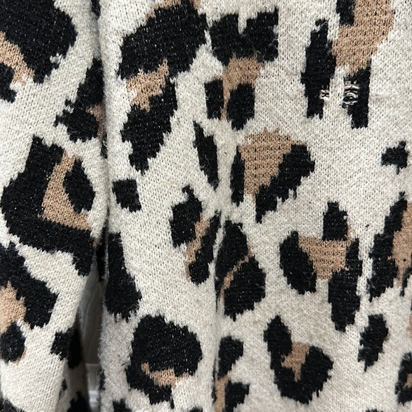 Pink Lily oversized leopard sweater - Picture 4 of 4